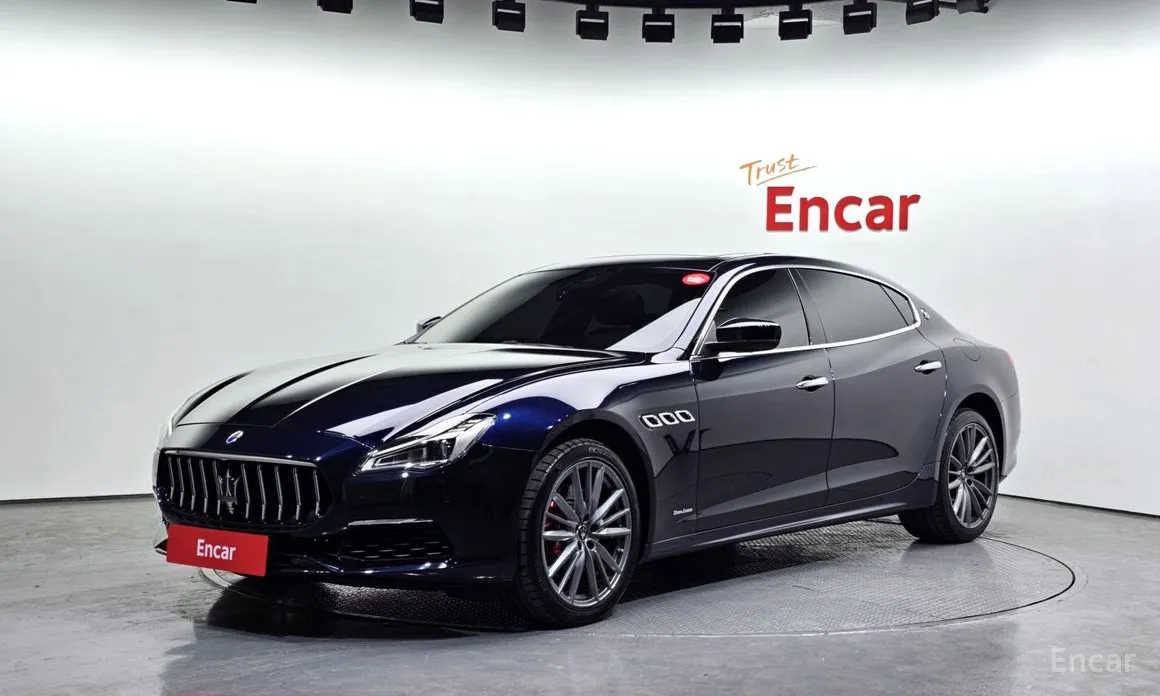 Фото 1 - Maserati Quattroporte