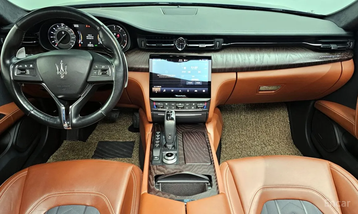 Фото 7 - Maserati Quattroporte