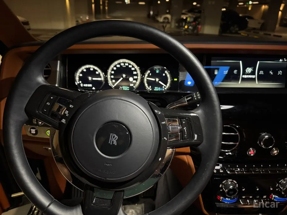 Фото 6 - Rolls-Royce Phantom