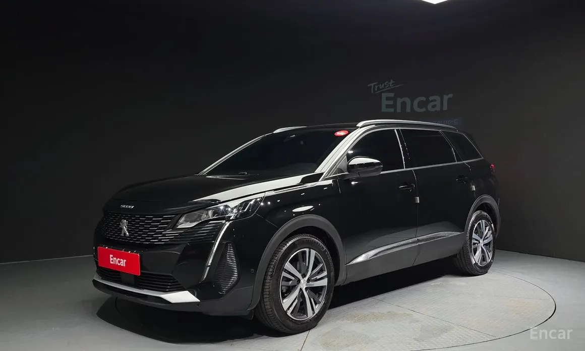 Фото 1 - Peugeot 5008