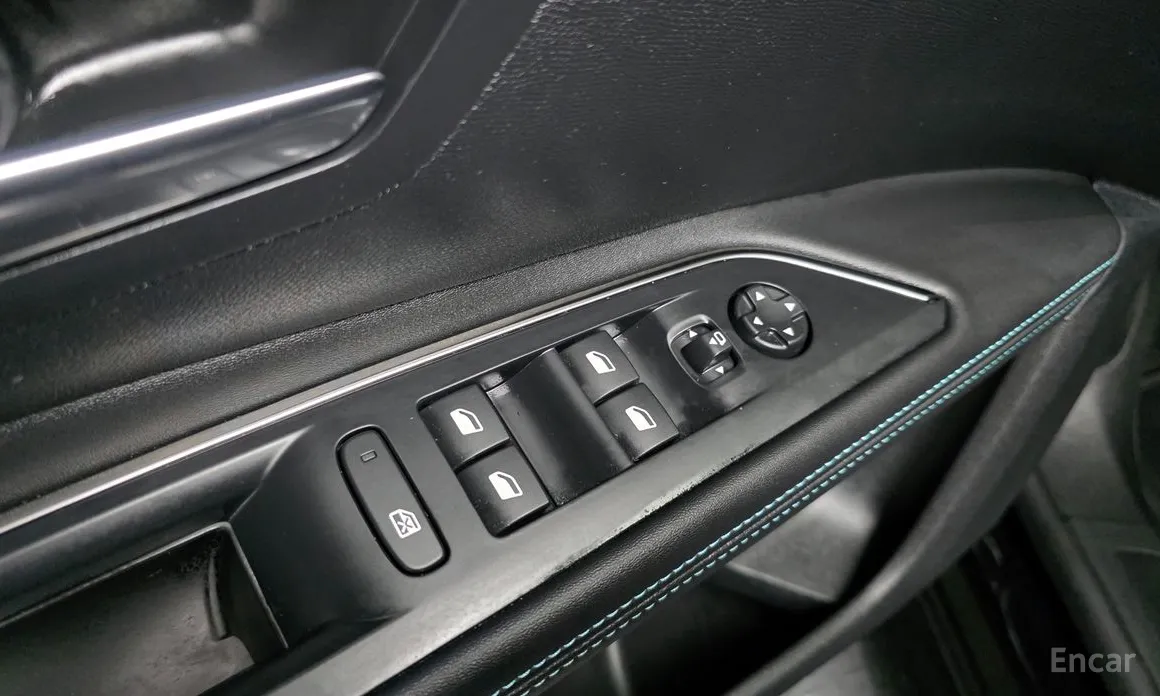 Фото 14 - Peugeot 5008