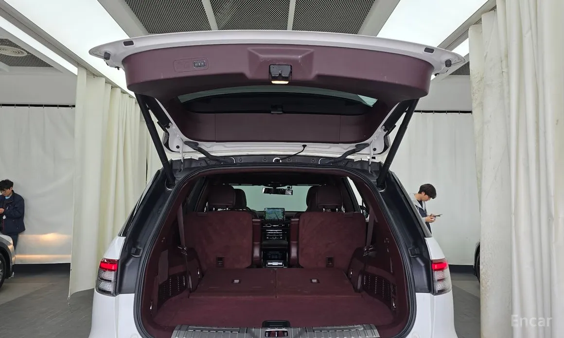 Фото 20 - Lincoln Aviator