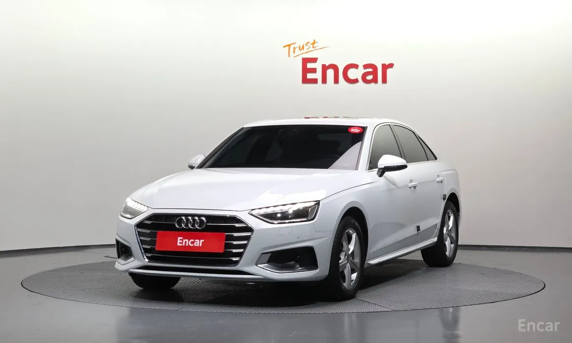 Фото 1 - Audi A4