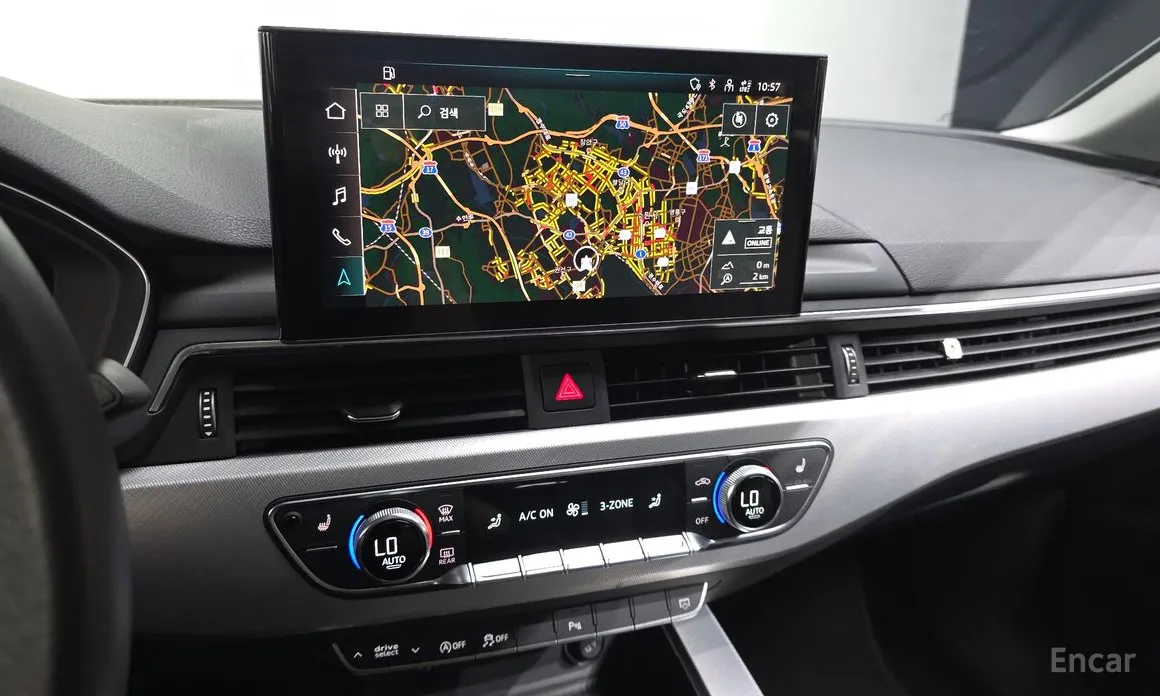 Фото 14 - Audi A4