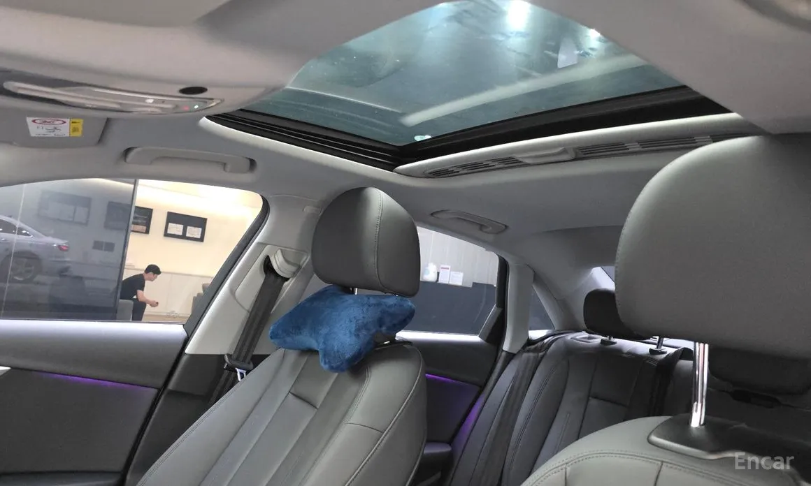 Фото 19 - Audi A4