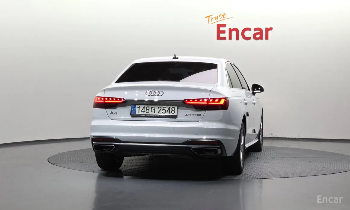 Фото 4 - Audi A4