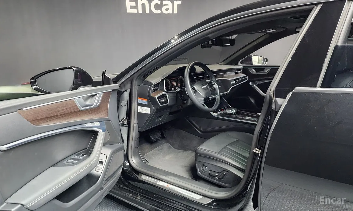 Фото 10 - Audi A7