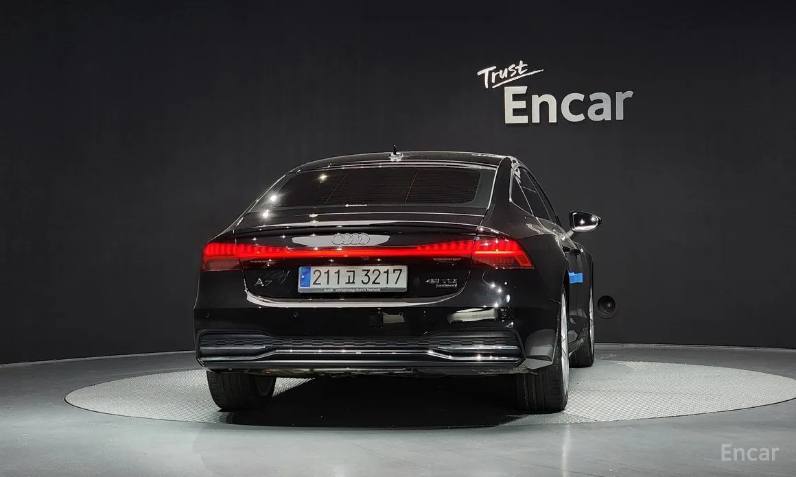 Фото 4 - Audi A7