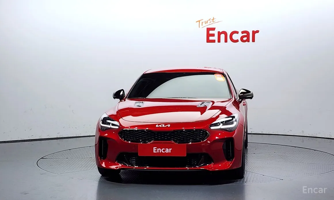Фото 3 - Kia Stinger