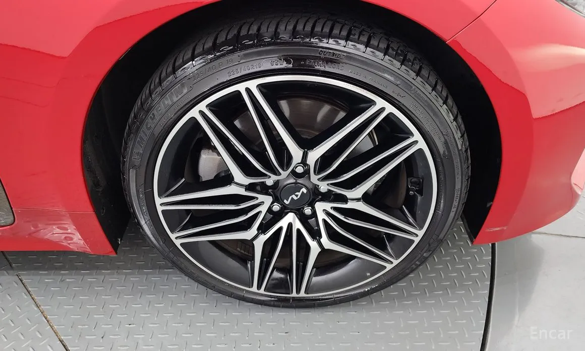 Фото 5 - Kia Stinger