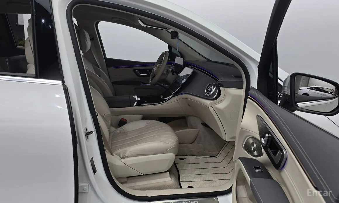 Фото 11 - Mercedes-Benz EQS