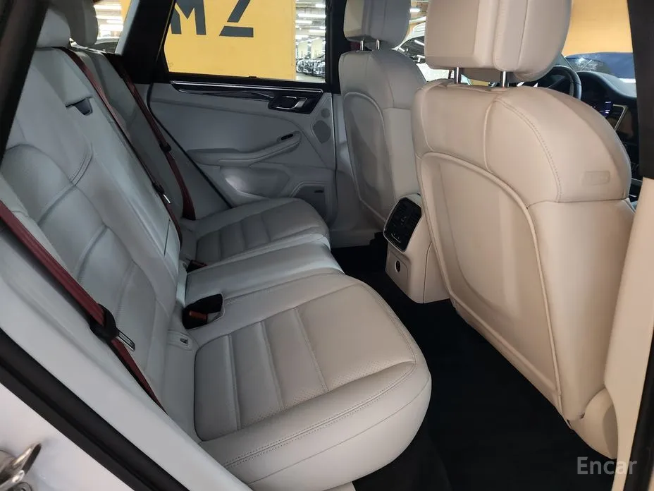 Фото 8 - Porsche Macan