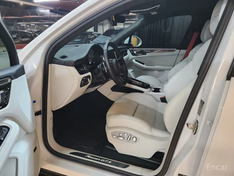 Фото 9 - Porsche Macan