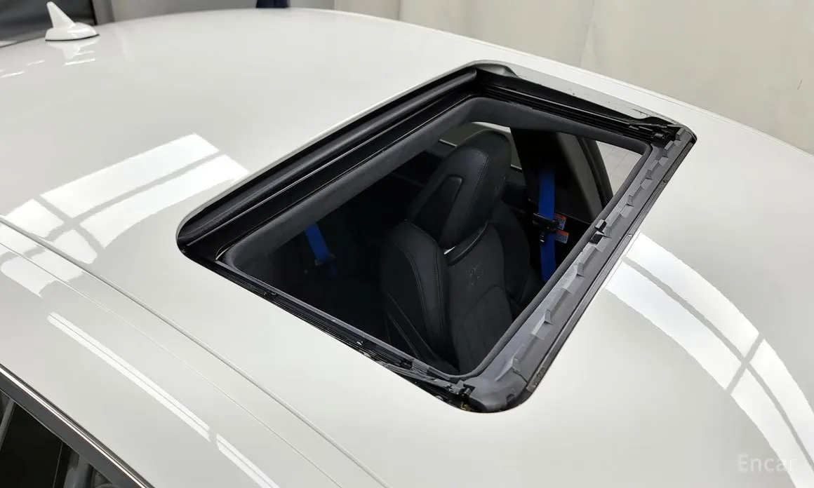 Фото 18 - Maserati Ghibli