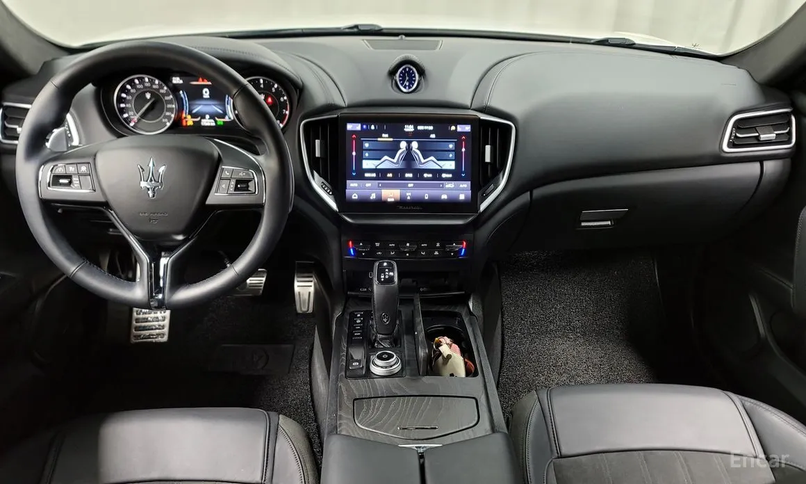 Фото 7 - Maserati Ghibli