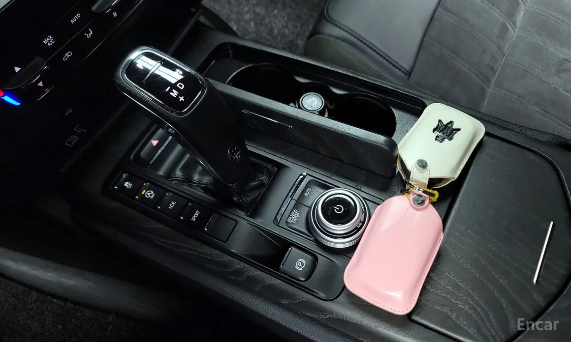 Фото 9 - Maserati Ghibli