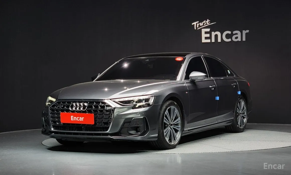 Фото 1 - Audi A8