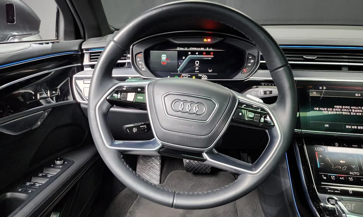 Фото 13 - Audi A8