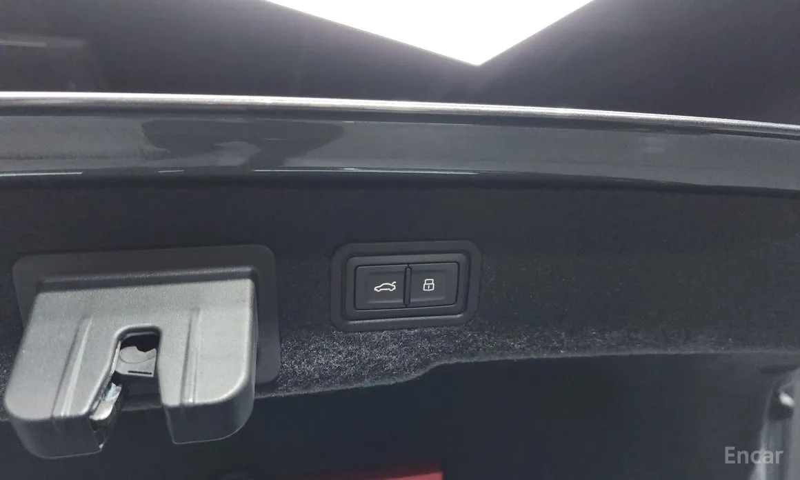 Фото 20 - Audi A8