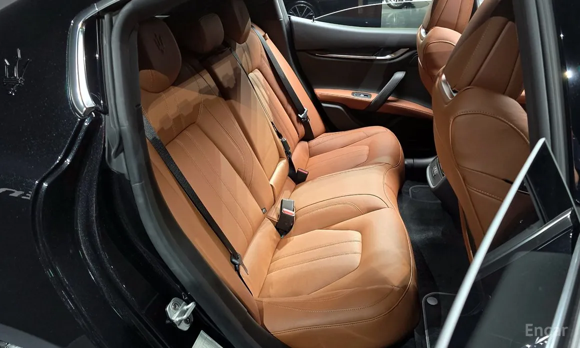 Фото 12 - Maserati Ghibli