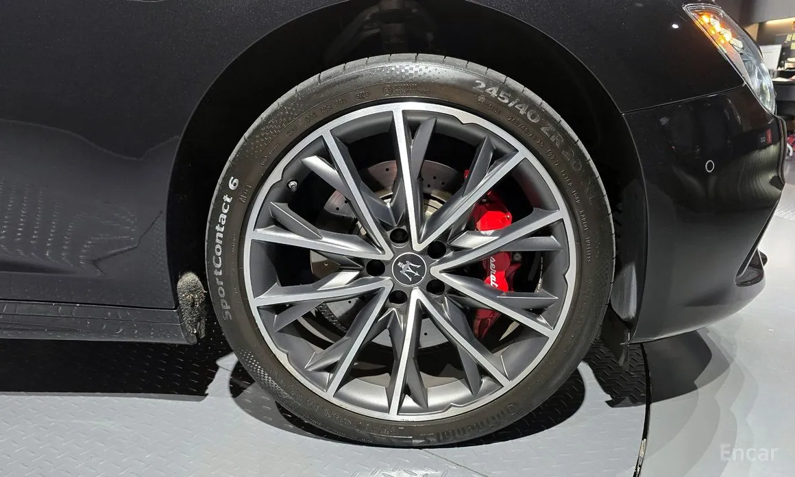 Фото 5 - Maserati Ghibli