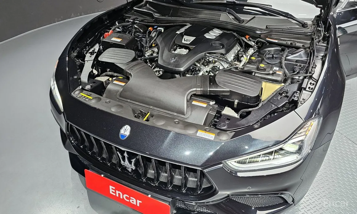 Фото 6 - Maserati Ghibli