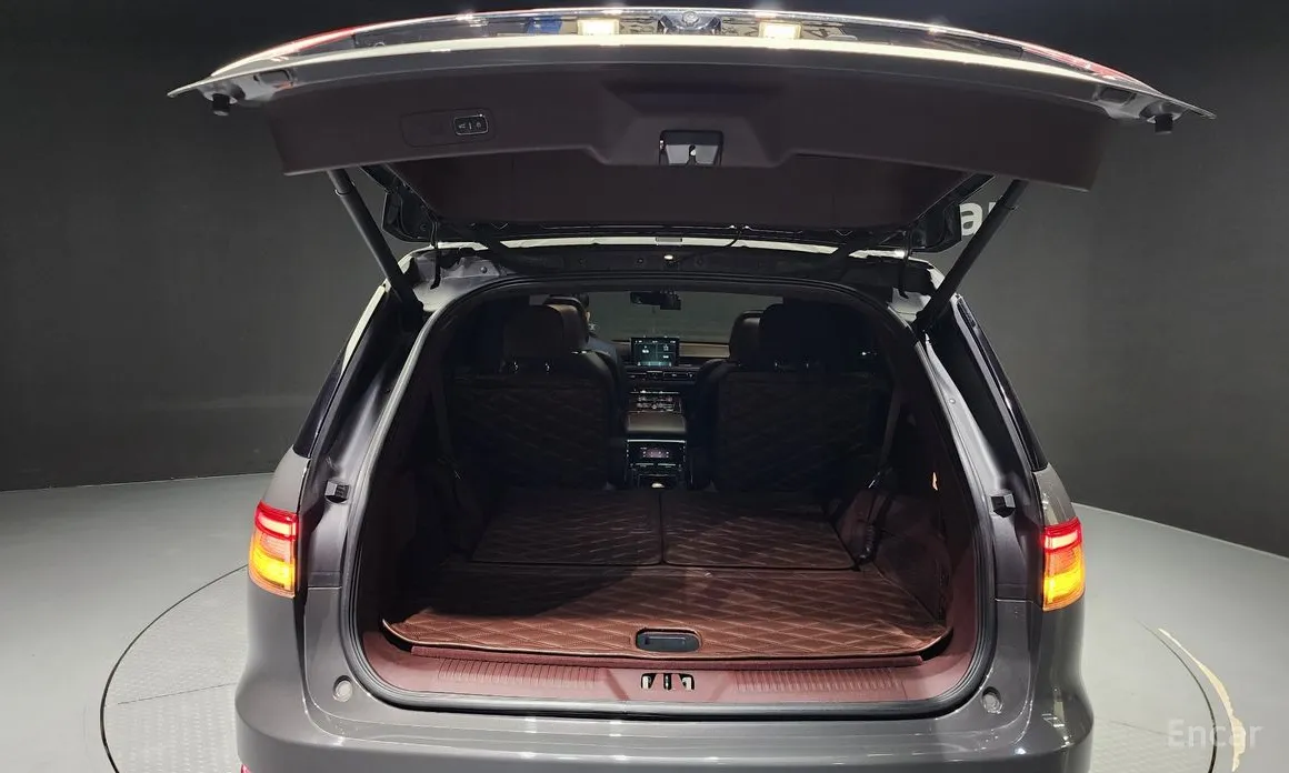 Фото 20 - Lincoln Aviator