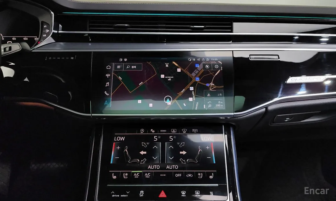 Фото 14 - Audi A8