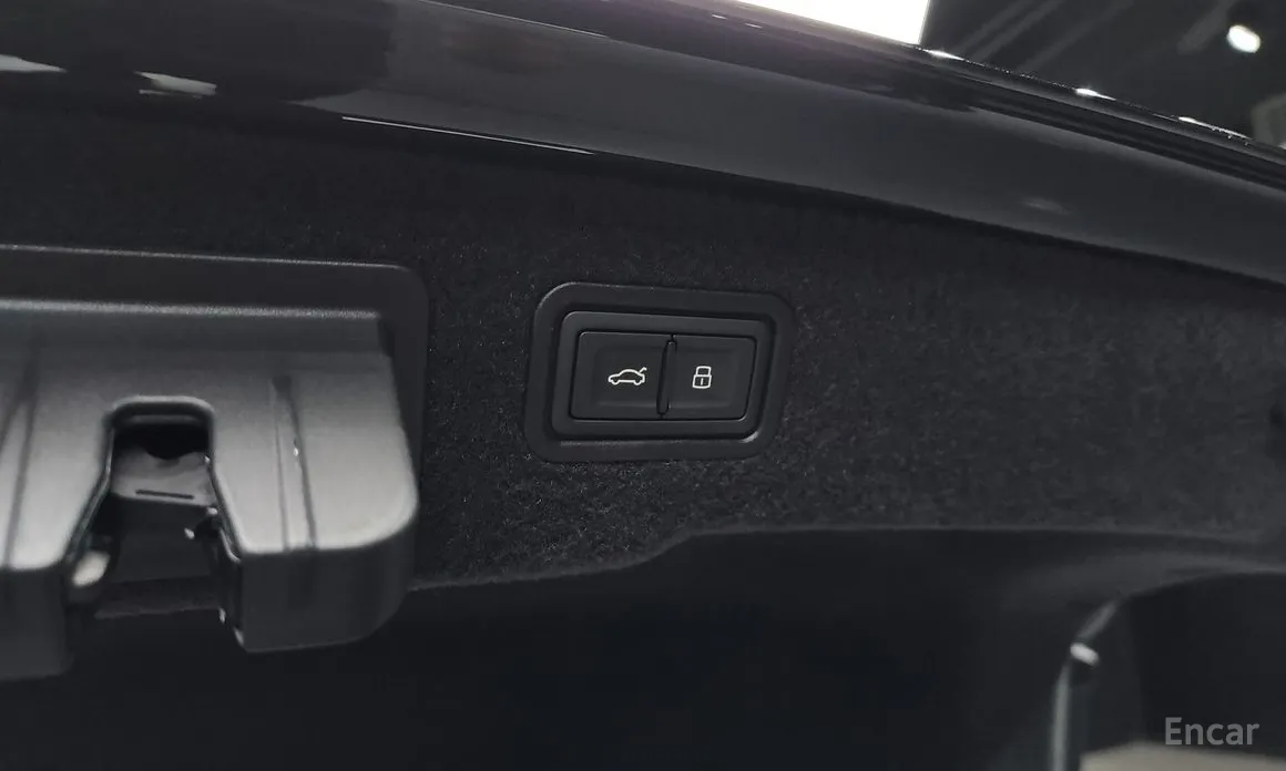 Фото 20 - Audi A8