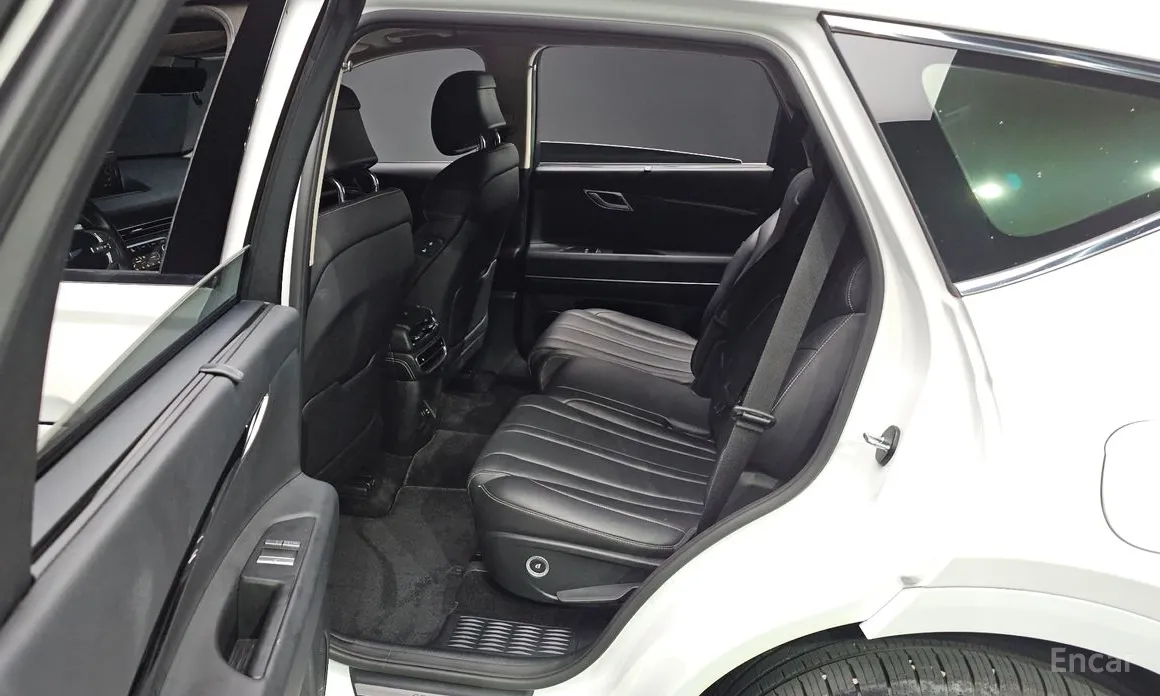 Фото 11 - Genesis GV80