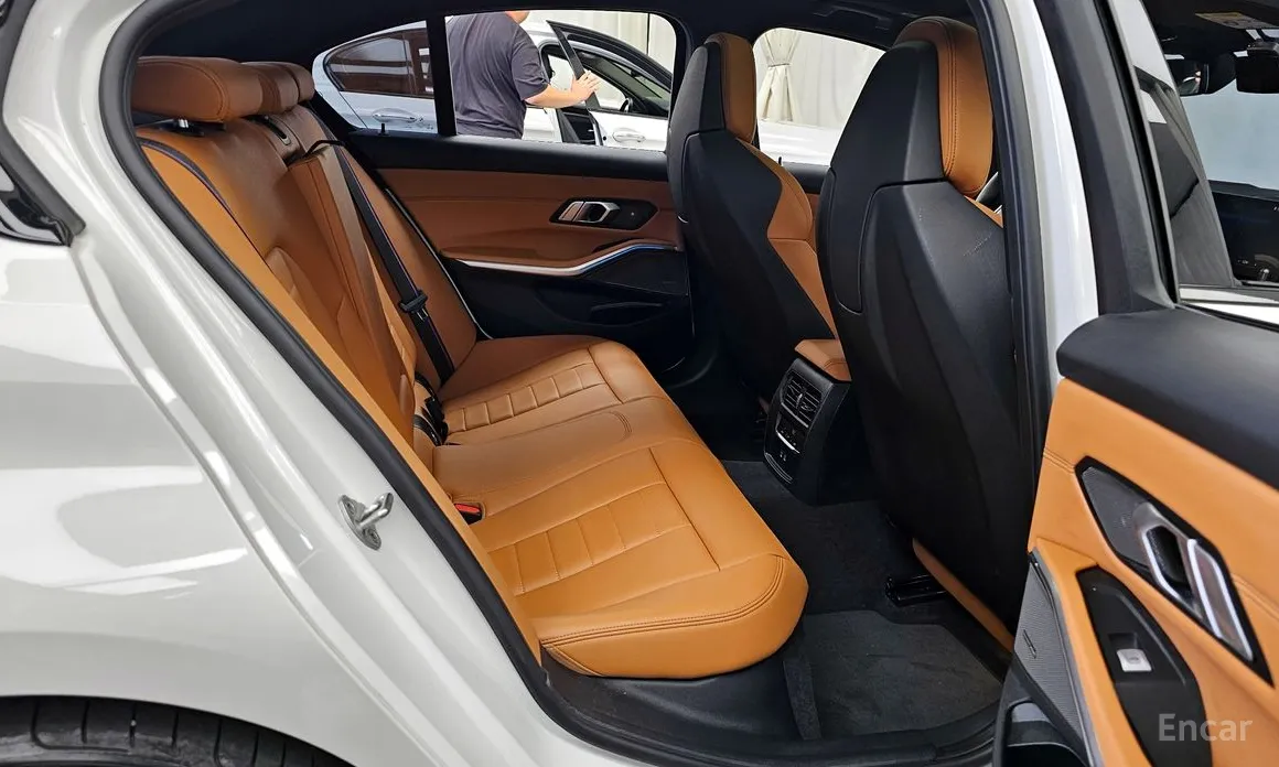 Фото 12 - BMW 3 Series