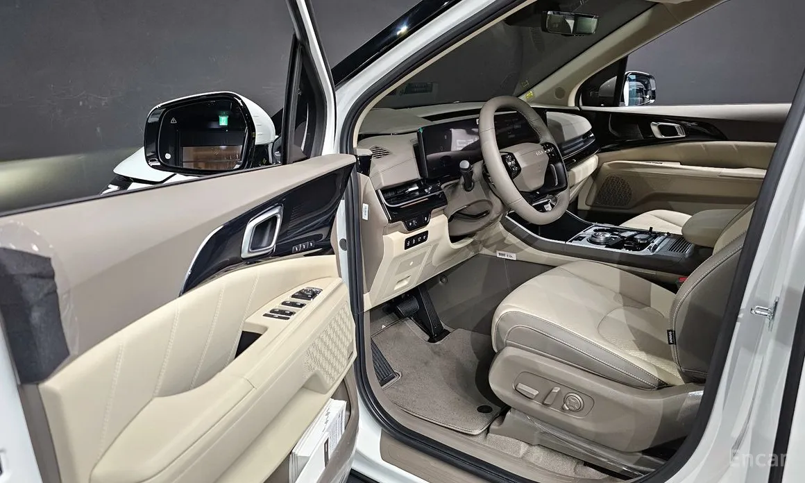 Фото 11 - Kia Carnival