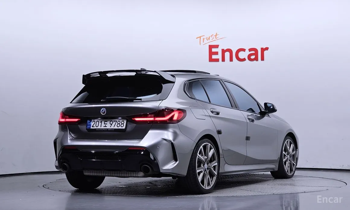 Фото 2 - BMW 1 Series