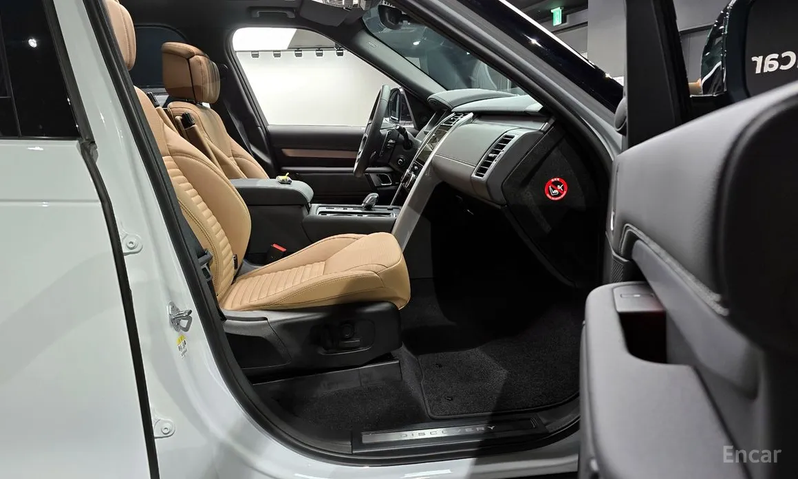 Фото 11 - Land Rover Discovery