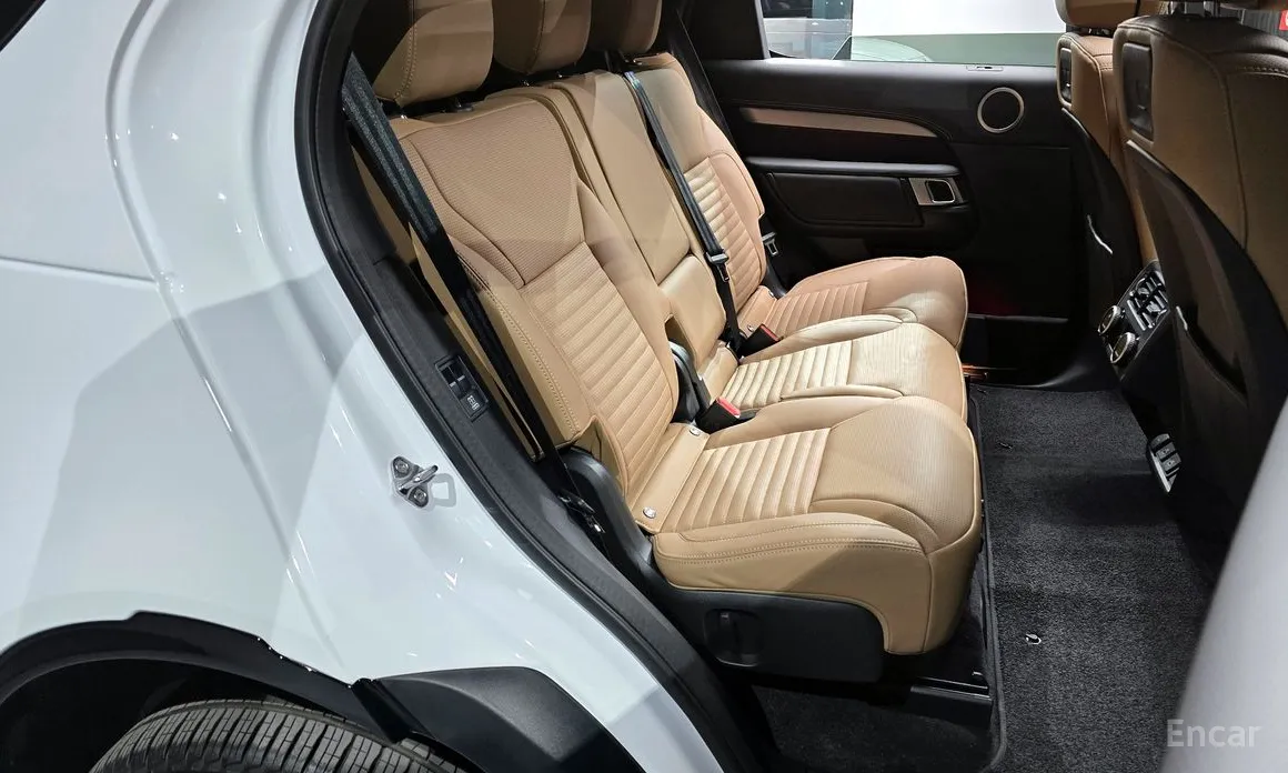 Фото 12 - Land Rover Discovery