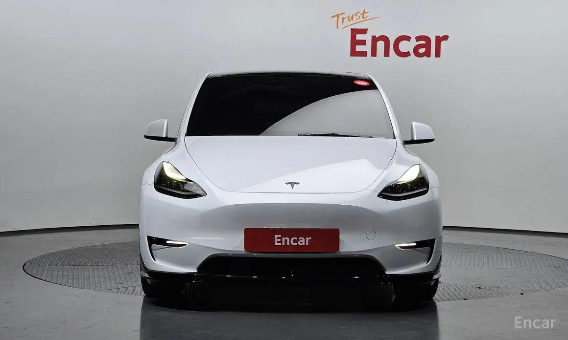 Фото 3 - Tesla Model Y