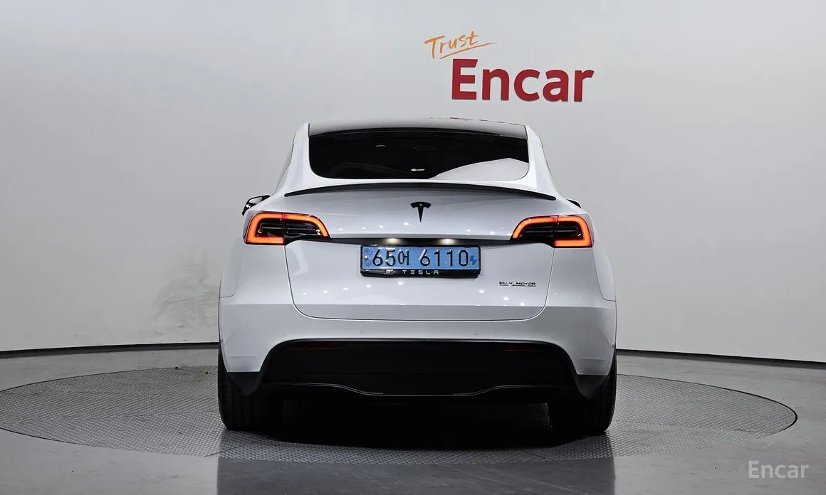 Фото 4 - Tesla Model Y
