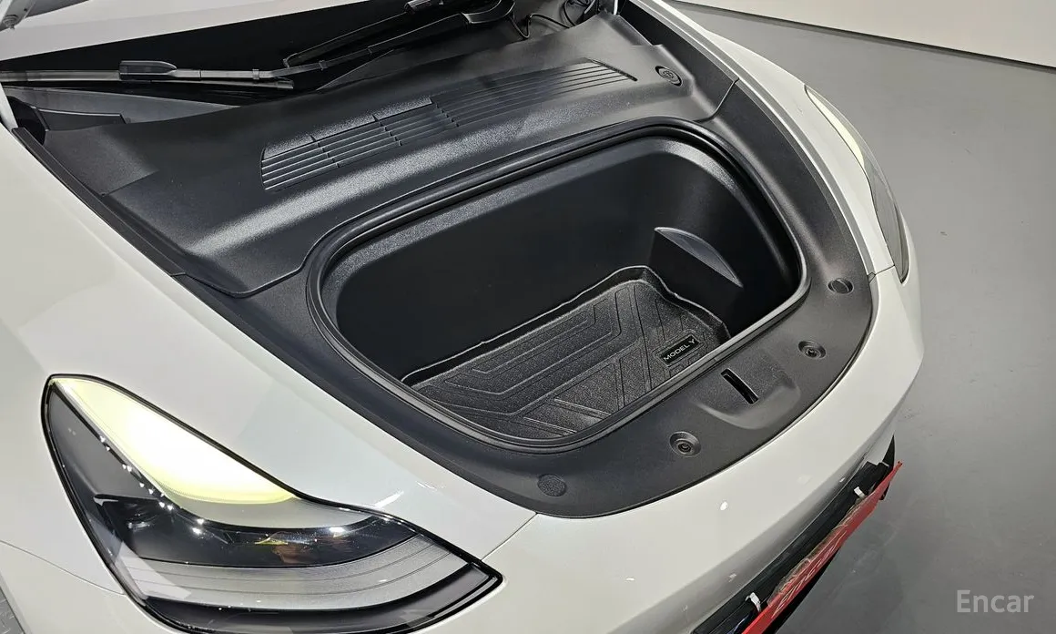 Фото 6 - Tesla Model Y