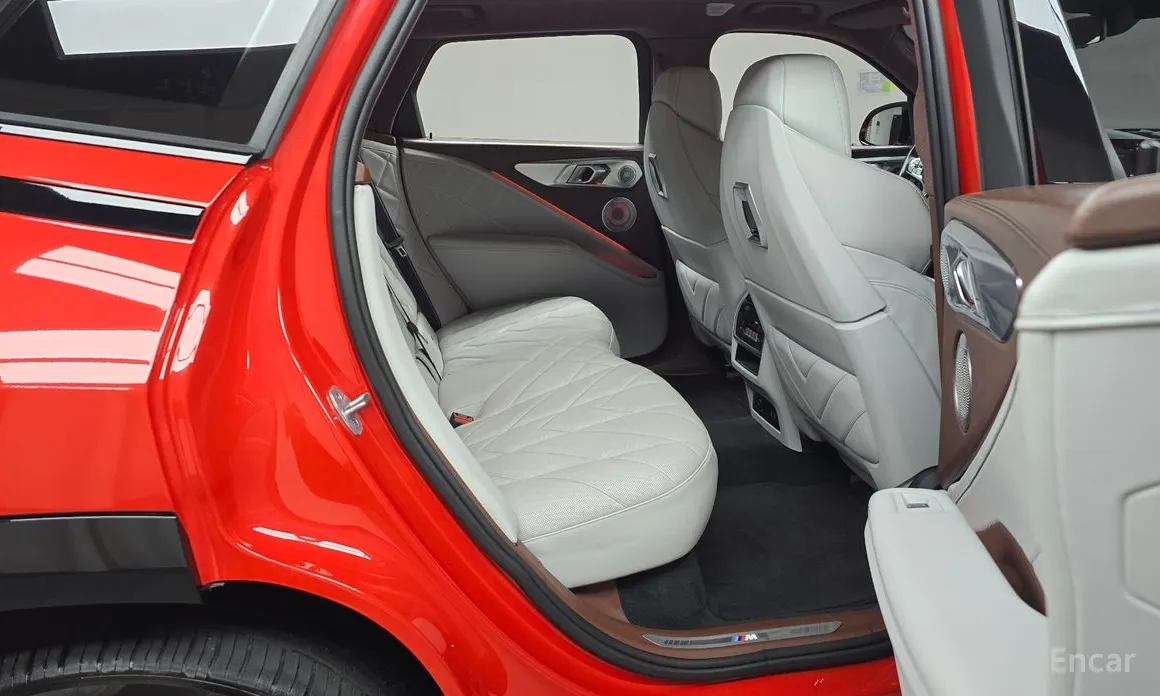 Фото 12 - BMW XM