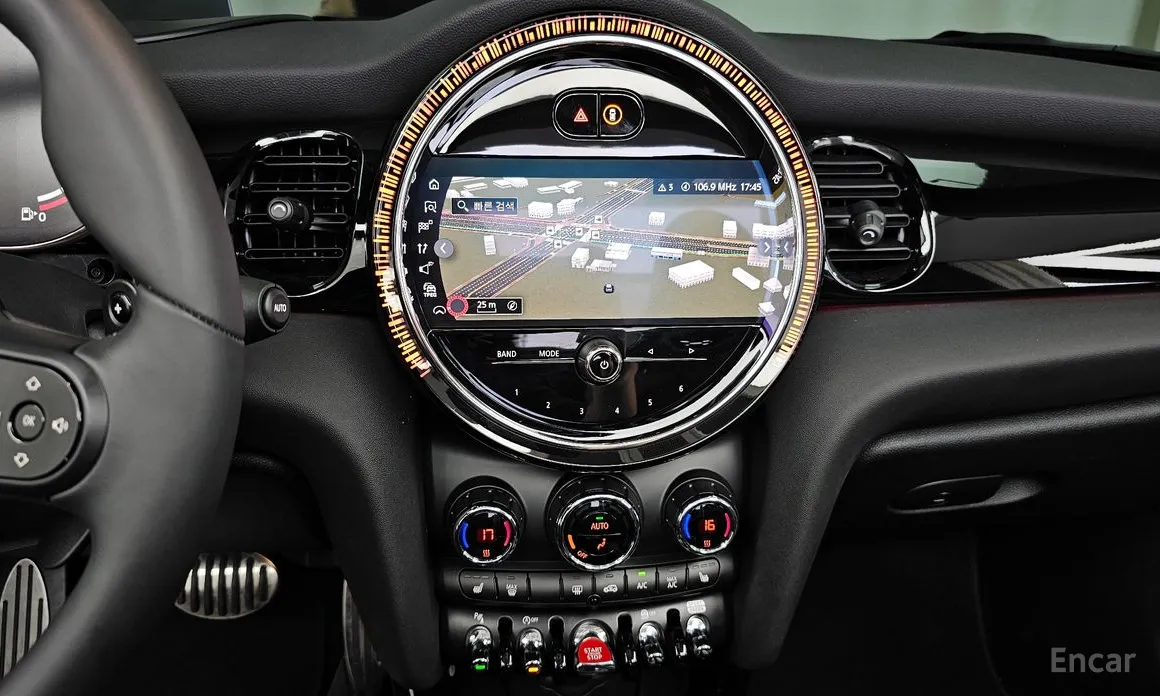 Фото 15 - Mini Cooper Convertible