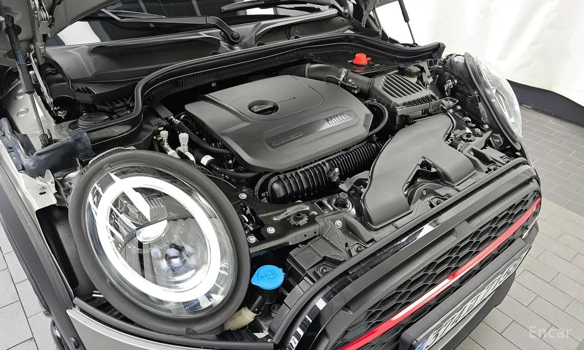 Фото 6 - Mini Cooper Convertible