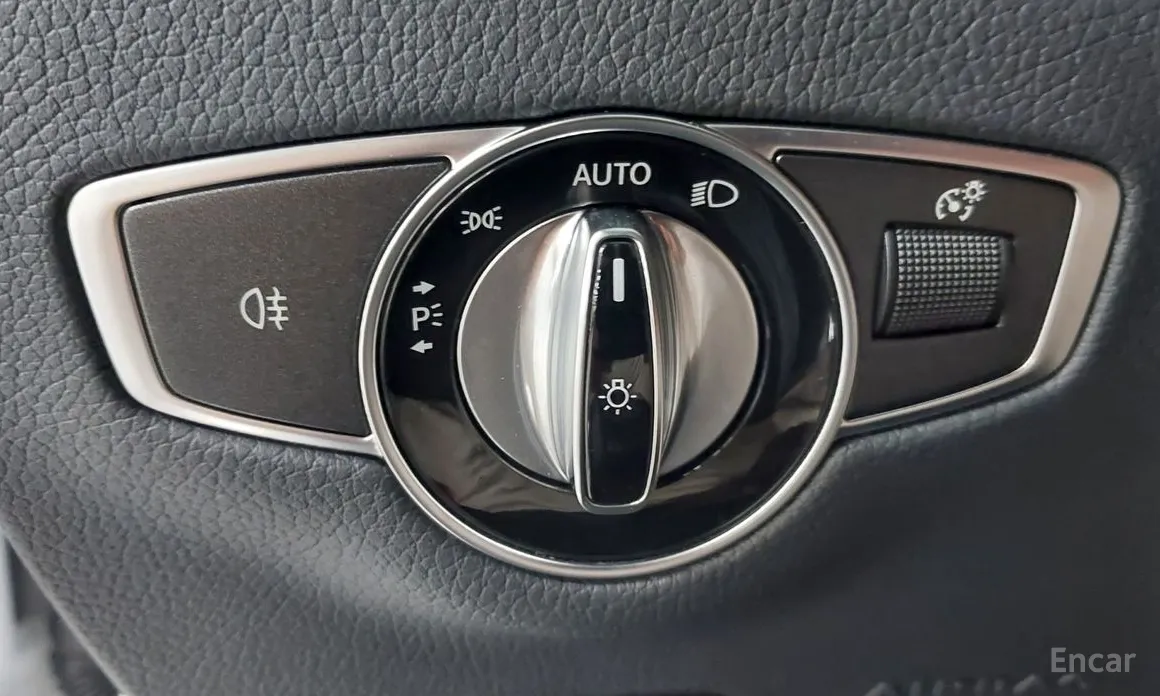 Фото 18 - Mercedes-Benz E-Class