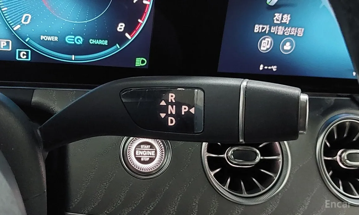 Фото 19 - Mercedes-Benz E-Class