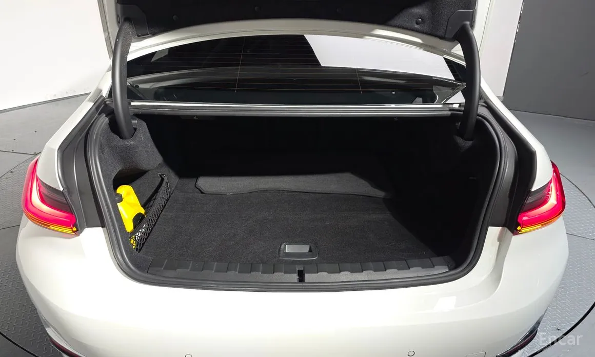 Фото 20 - BMW 3 Series