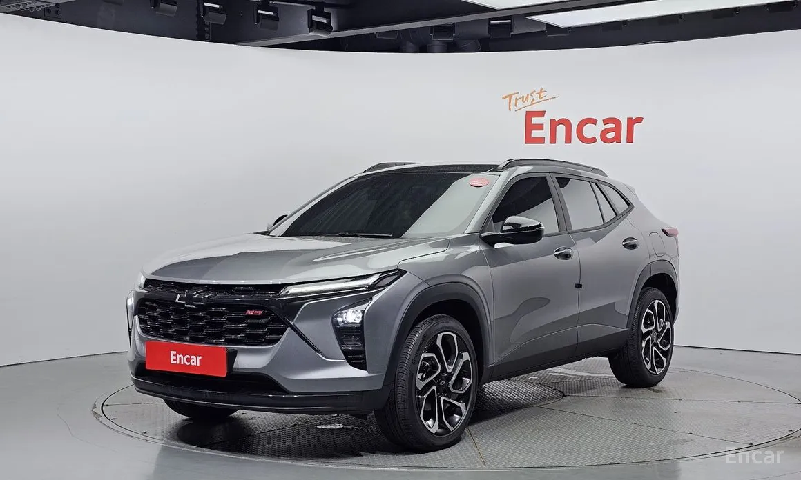 Photo 1 - Chevrolet Trax