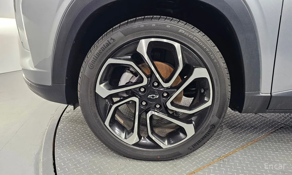 Photo 5 - Chevrolet Trax