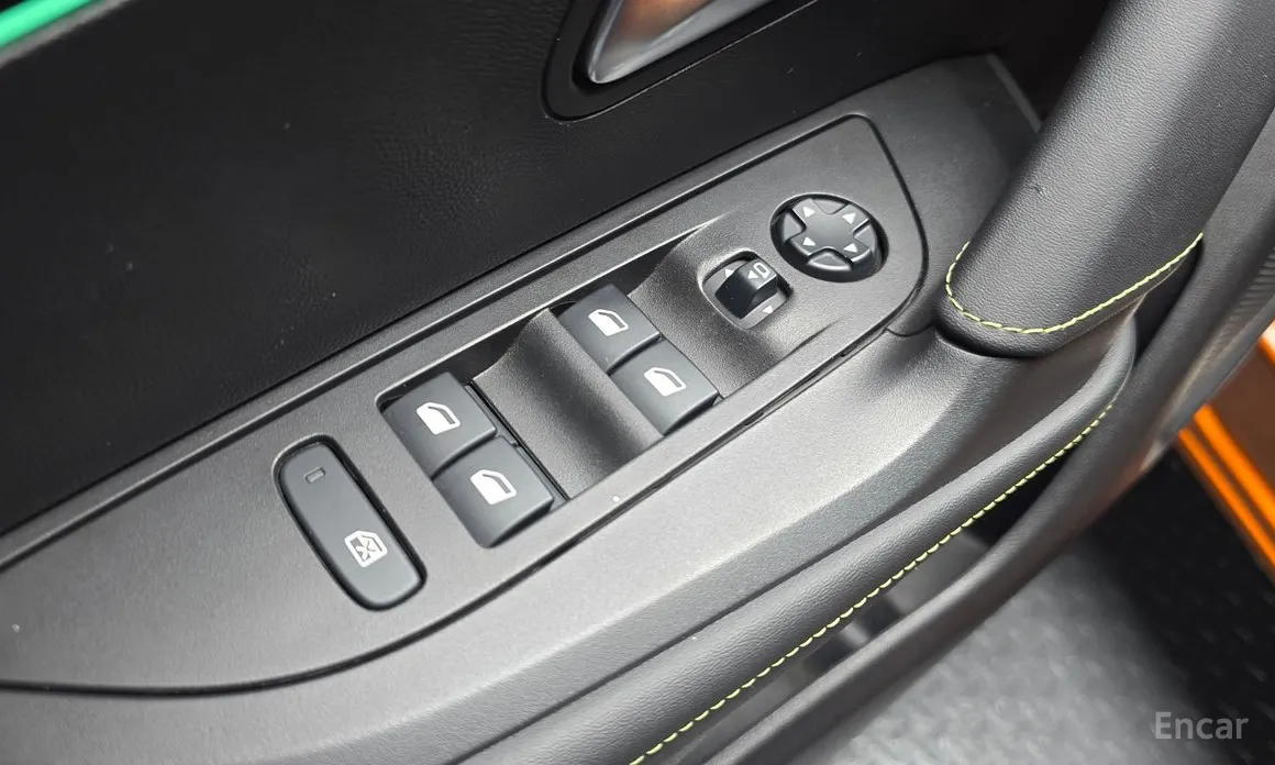 Фото 14 - Peugeot 2008