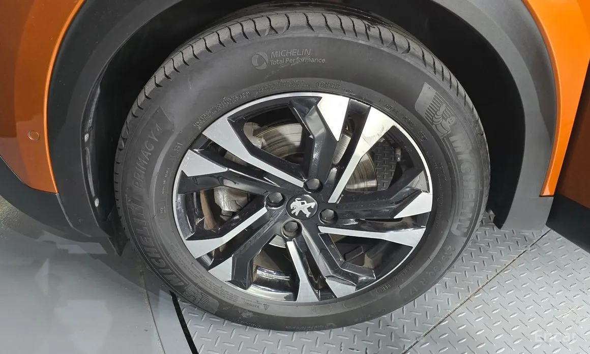 Фото 5 - Peugeot 2008