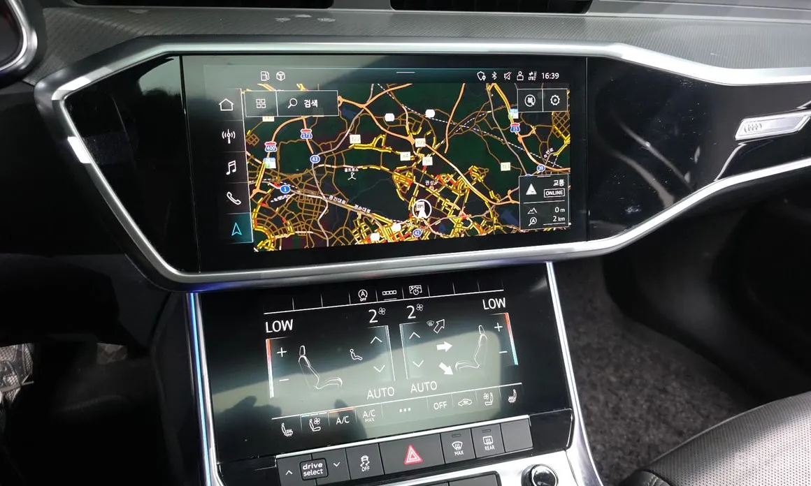 Фото 14 - Audi A6