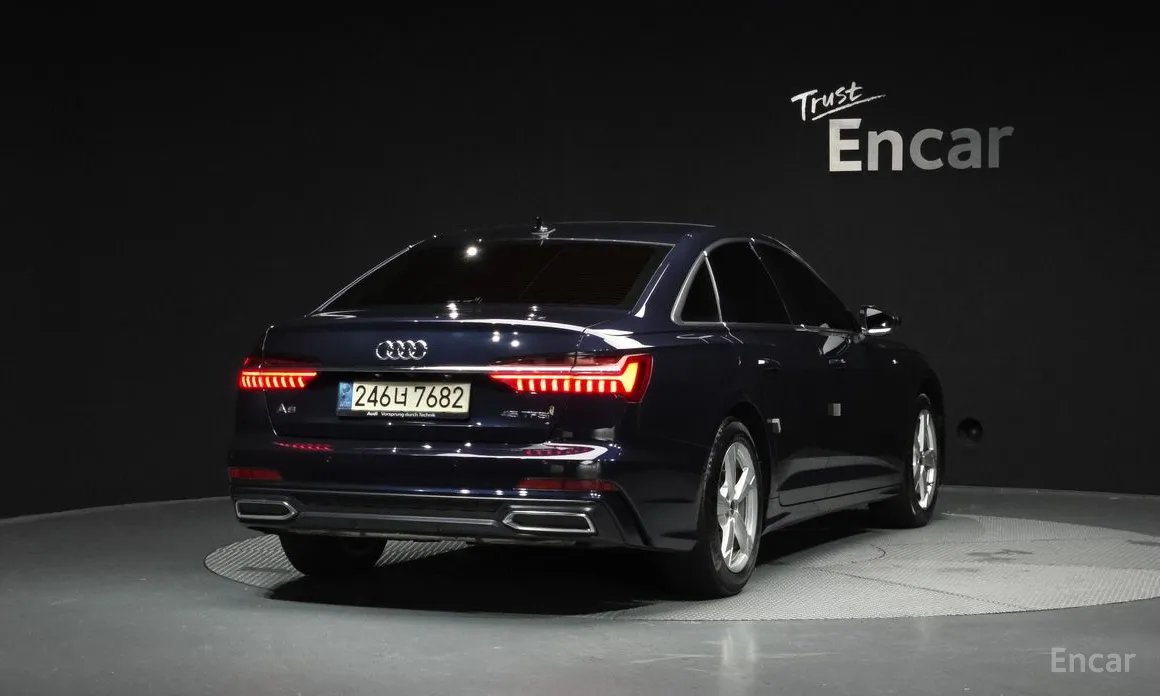 Фото 2 - Audi A6